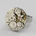bague steampunk avec engrenages femme affirmee roas300 935 1