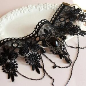 collier gothique victorien elegant et original noir roas200 176 1