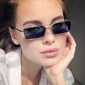 lunettes soleil rectangulaires vintages indispensables roas300 687 1