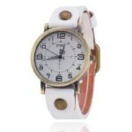 montre bracelet steampunk femme vintage avec rivets dores blanc 364 1