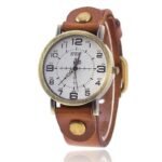 montre bracelet steampunk femme vintage avec rivets dores marron 829 1