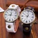 montre bracelet steampunk femme vintage avec rivets dores roas200 426 1