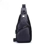 sac de poitrine en cuir pour essentiels a portee noir roas400 795 1